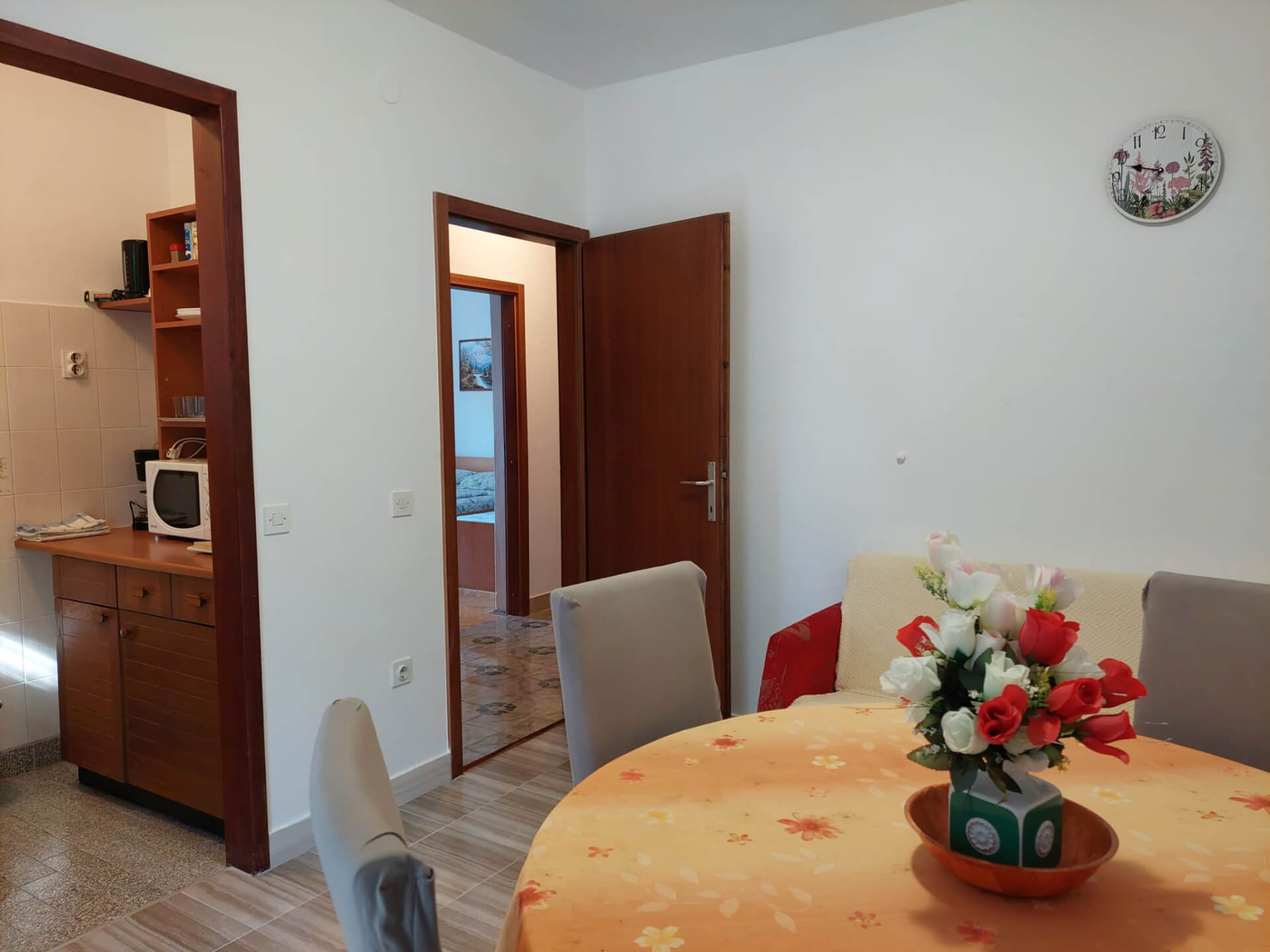 Apartment-2-dining-room-v2