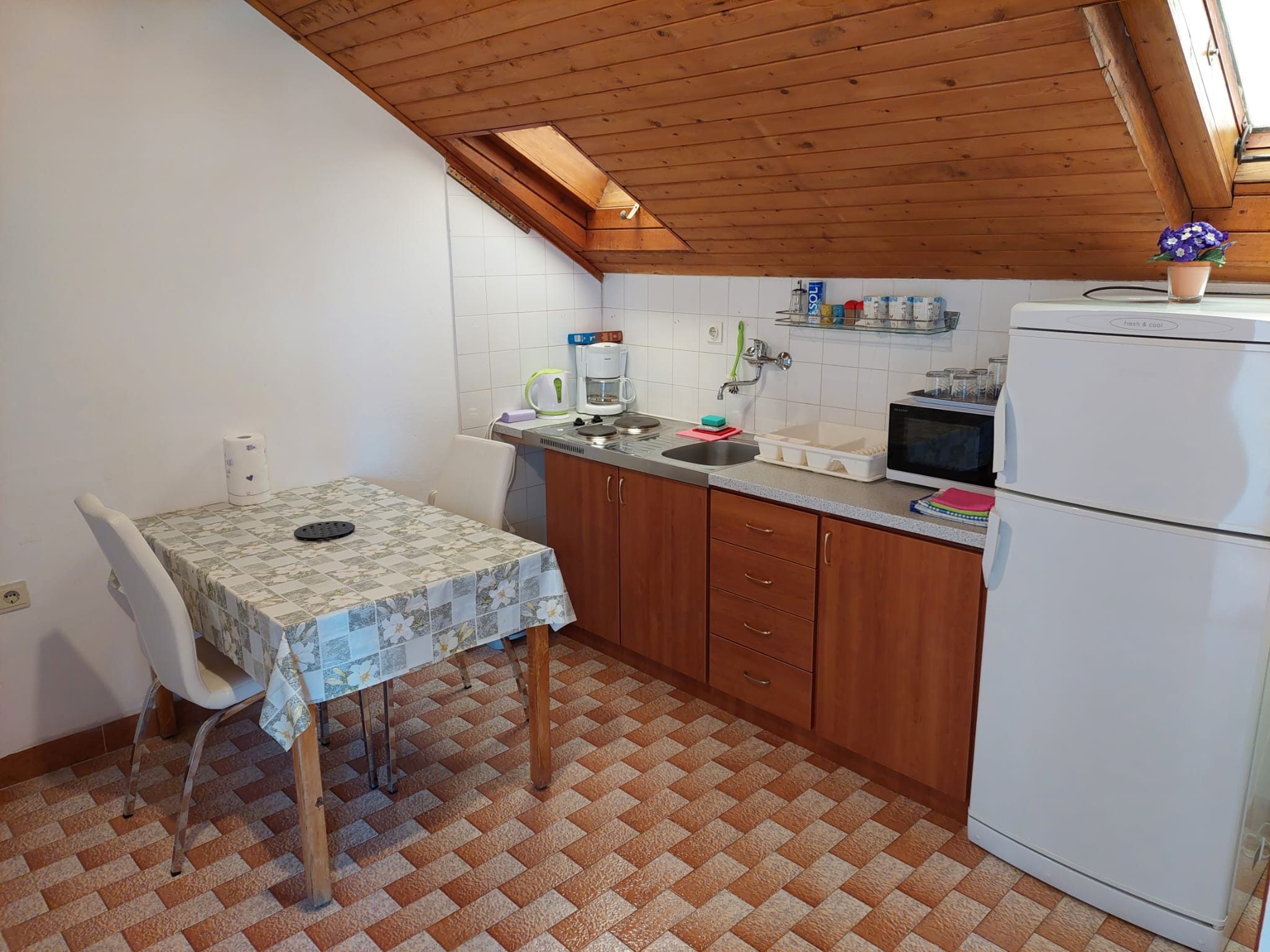 Apartment-4-kitchen-view1